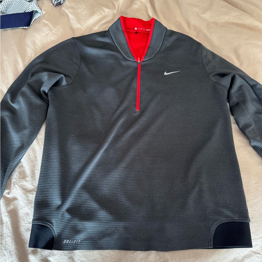 Nike Men's Tiger Woods Quarter Zip